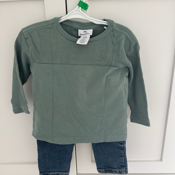 Green Ribbed Shirt and Oshkosh blue jeans - Picture 3 of 7